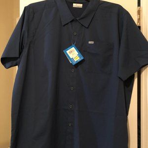 Men's columbia shirt